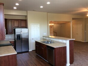 5071 Sunburst Ln in Charlotte, NC - Building Photo - Building Photo