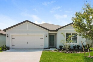 4136 Obsidian Dr in Spring Hill, FL - Building Photo