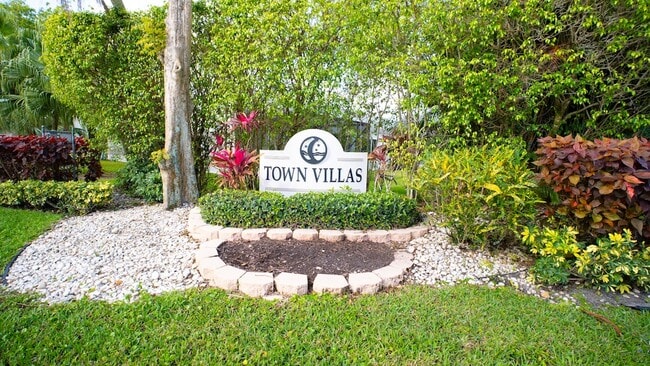 9110 Fairbanks Ln in Boca Raton, FL - Foto de edificio - Building Photo