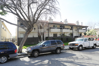 20954 Bryant St in Canoga Park, CA - Building Photo - Building Photo