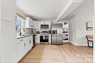 1707 Wilson W Lee Blvd in Statesville, NC - Building Photo - Building Photo