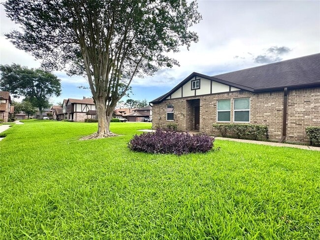 property at 3811 Vista Rd