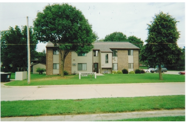 Riverwood Apartments in Belmond, IA - Building Photo - Building Photo