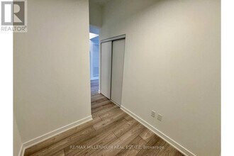 1007 The Queensway in Toronto, ON - Building Photo - Building Photo