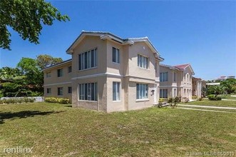 2882 S Le Jeune Rd in Coral Gables, FL - Building Photo - Building Photo
