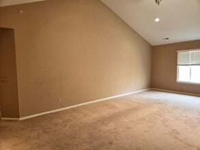 14382 Shadywood Dr in Sterling Heights, MI - Building Photo - Building Photo