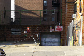 490-498 New York Ave in Brooklyn, NY - Building Photo - Building Photo