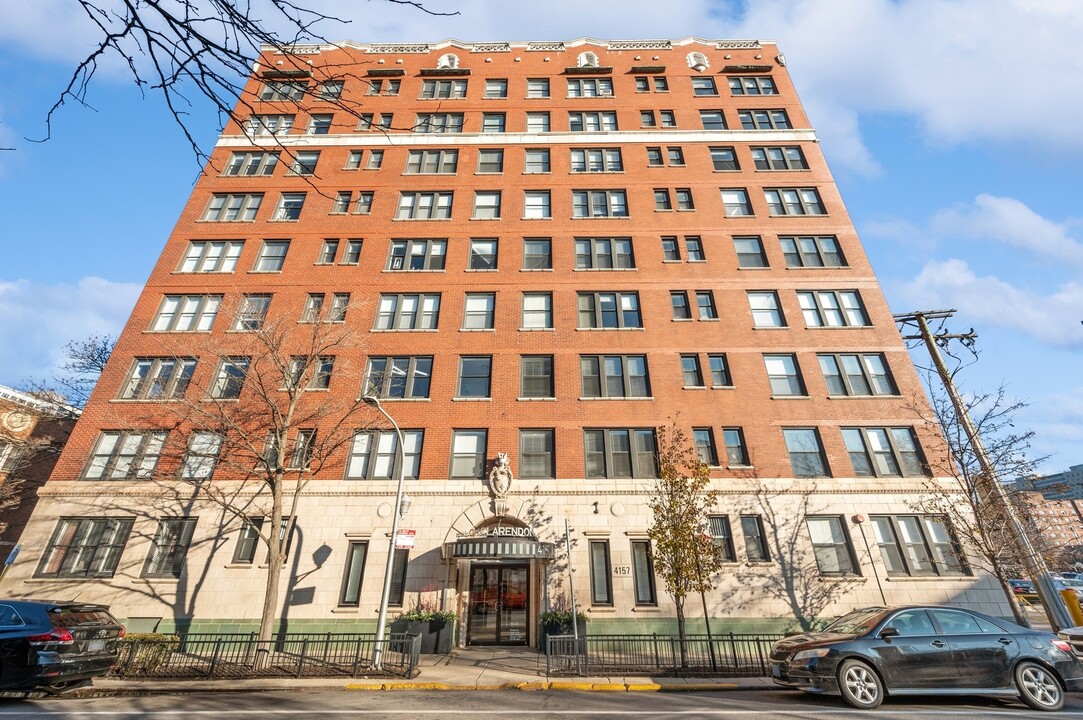 4157 N Clarendon Ave in Chicago, IL - Building Photo