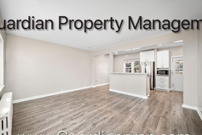 3118 W Bde Maka Ska Blvd in Minneapolis, MN - Building Photo - Building Photo