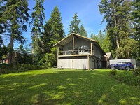 1510 E Marrowstone Rd in Nordland, WA - Building Photo - Building Photo