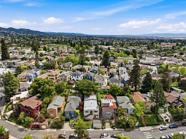 property at 1007-1011 Everett Ave