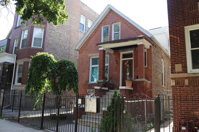 property at 1910 N Keystone Ave