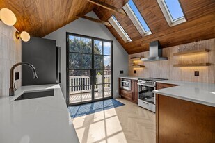 805 Woodruff Pl in Charlotte, NC - Building Photo