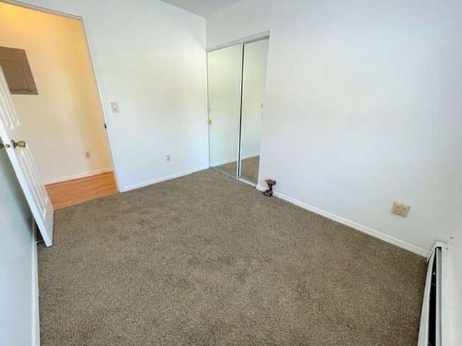 8607 Vernon St in Anchorage, AK - Building Photo - Building Photo