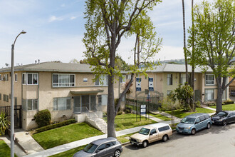 3872 Potomac Avenue in Los Angeles, CA - Building Photo - Primary Photo