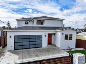 3807 Madrone Ave in Oakland, CA - Building Photo - Building Photo