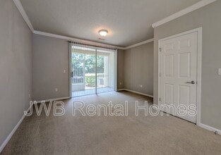 8090 Summer Cove Ct in Jacksonville, FL - Building Photo - Building Photo