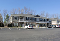 Helderberg Village in Schenectady, NY - Foto de edificio - Building Photo