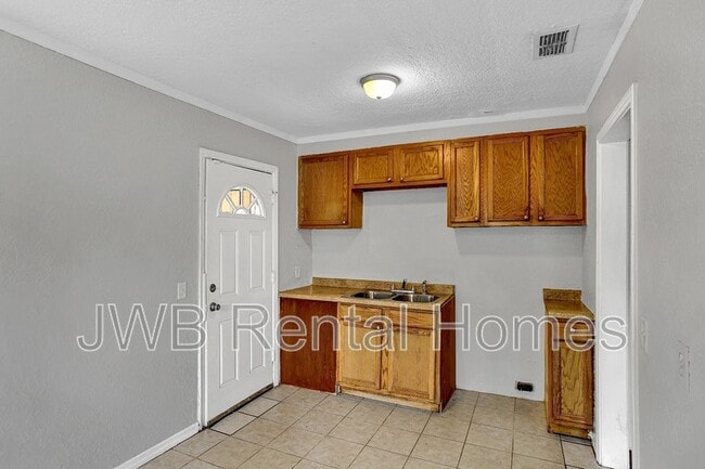 3803 Gladys St in Jacksonville, FL - Building Photo - Building Photo