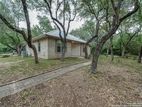 510 Maricopa Dr in Canyon Lake, TX - Building Photo - Building Photo