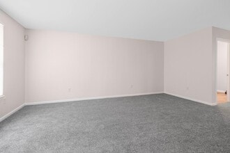 5408 Woodland Blvd in Oxon Hill, MD - Building Photo - Building Photo