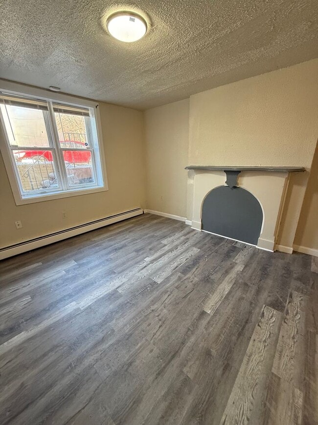 51 Lander St in Newburgh, NY - Building Photo - Building Photo