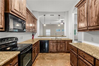 3933 John Sharp Pkwy, Unit A in Bryan, TX - Building Photo - Building Photo