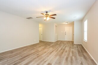 11410 Flying Geese Ln in Tomball, TX - Building Photo - Building Photo