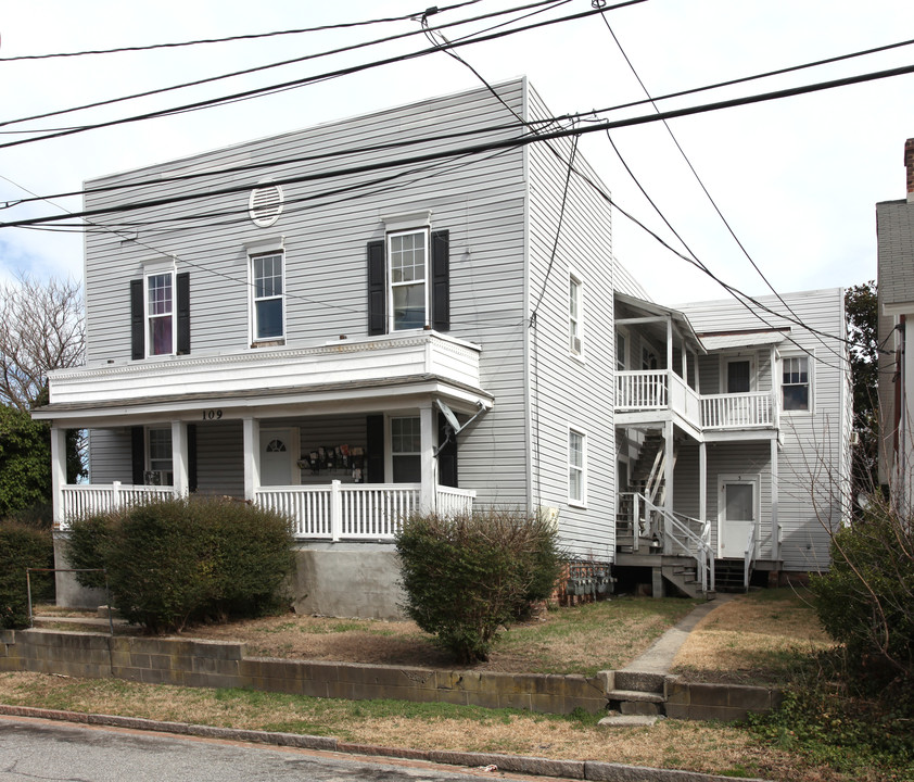 109 Lyndon St in Greensboro, NC - Building Photo