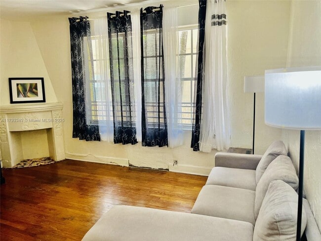 1335 Pennsylvania Ave in Miami Beach, FL - Building Photo - Building Photo