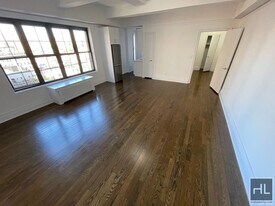 WEST 73 STREET, Unit 12D in New York, NY - Building Photo