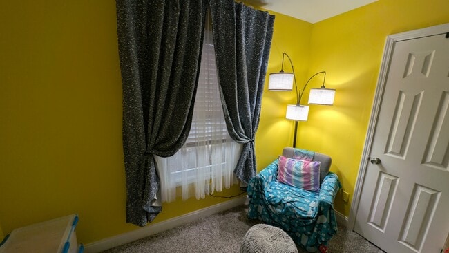 property at 3603 Woodbriar Cir