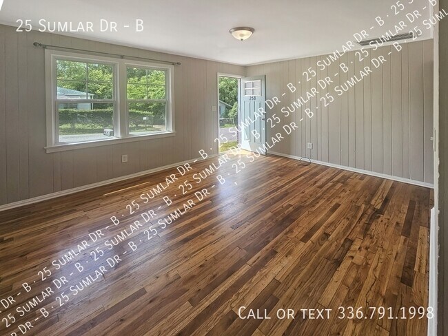 25 Sumlar Dr in Greenville, SC - Building Photo - Building Photo