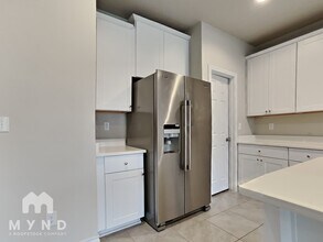 1332 Eagle Ridge Trail in Leander, TX - Foto de edificio - Building Photo