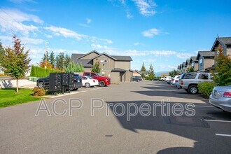 1164 Grover St in Lynden, WA - Building Photo - Building Photo