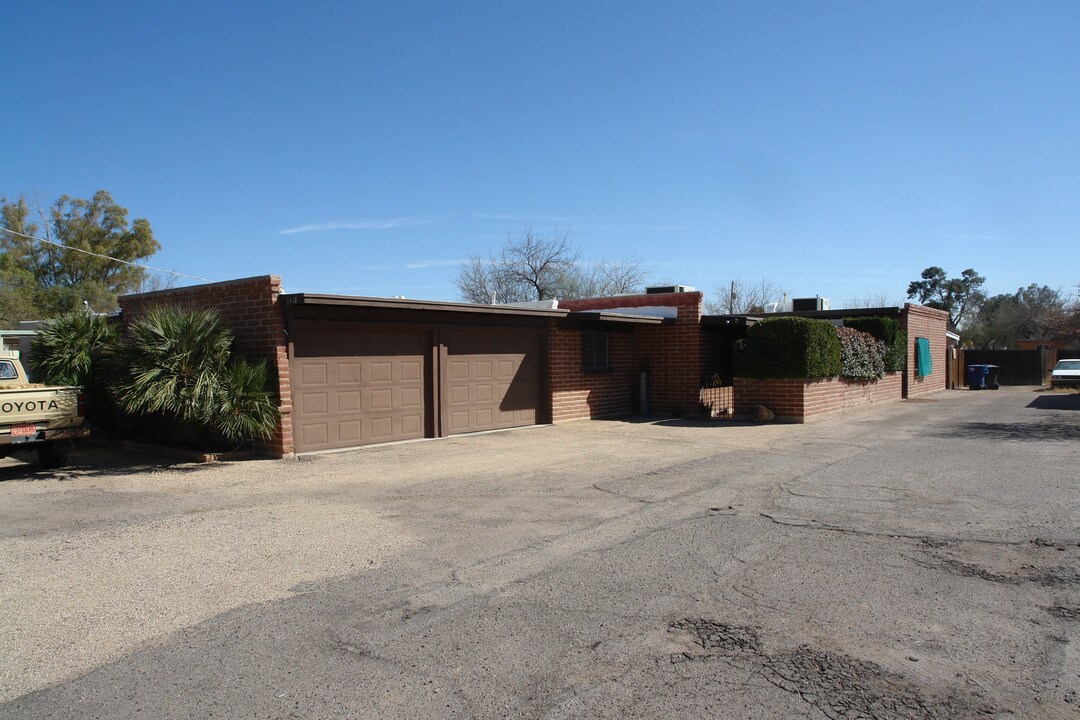 3314-3318 E Monte Vista Dr in Tucson, AZ - Building Photo