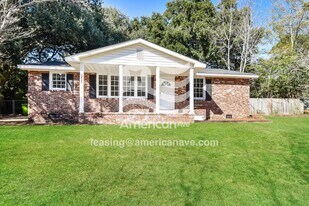 1827 Beckley Dr in Columbia, SC - Building Photo