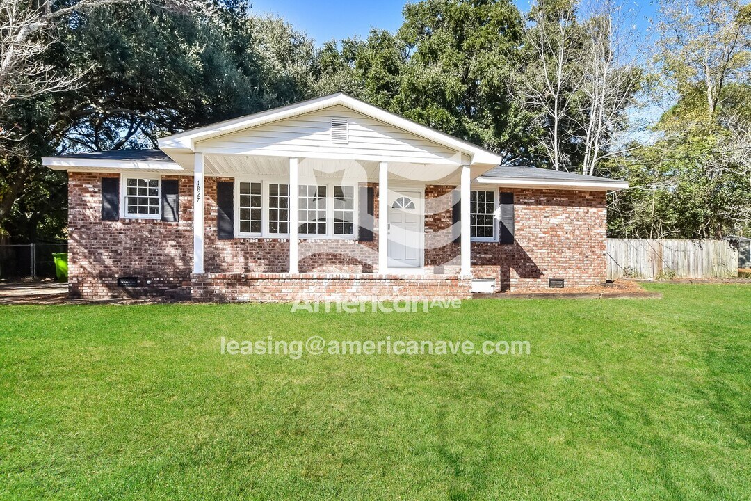 1827 Beckley Dr in Columbia, SC - Building Photo