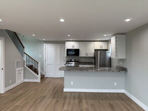 907 Albemarle St in Charlottesville, VA - Building Photo - Building Photo