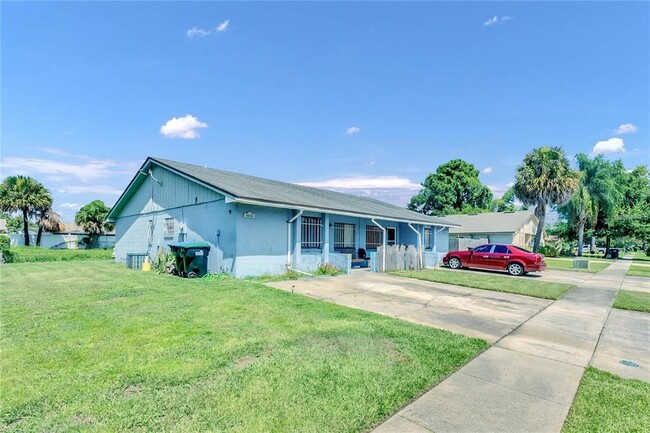 1944 Dardanelle Dr in Pine Hills, FL - Building Photo - Building Photo