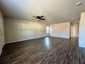 16697 E Hammon in Montgomery, TX - Building Photo - Building Photo