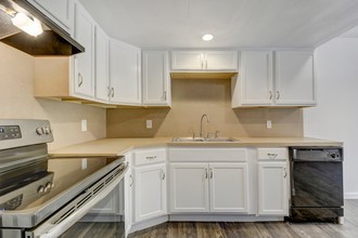 Brentwood Townhomes in Austin, TX - Building Photo - Building Photo