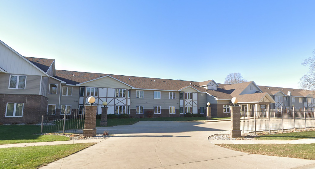 Otsego Place in Storm Lake, IA - Building Photo