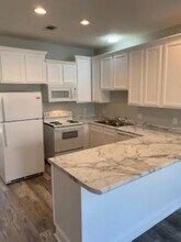 2416 Felicity St in Ocean Springs, MS - Building Photo - Building Photo