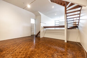 2059 N Clifton Ave, Unit 1 in Chicago, IL - Foto de edificio - Building Photo