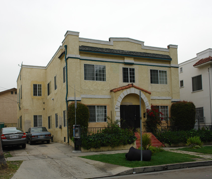 4307 Clinton St in Los Angeles, CA - Building Photo