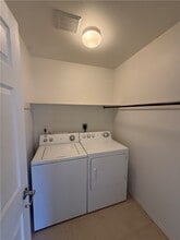 3364 E Ames Ave in Kingman, AZ - Building Photo - Building Photo