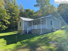503 Von Turner Rd in West Jefferson, NC - Building Photo