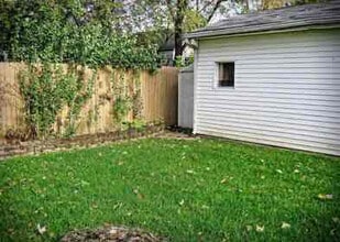 1618 Pettibone Ave in Flint, MI - Building Photo - Building Photo