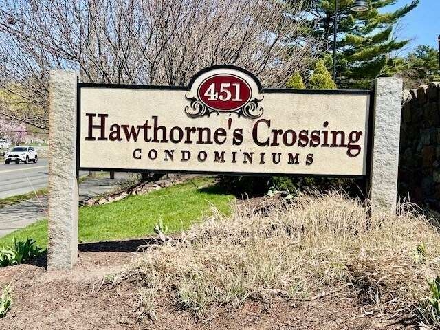 21 Hawser Ln, Unit 2 in Swampscott, MA - Building Photo